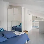 Mermaid's House * イーゾラ・ロッサ